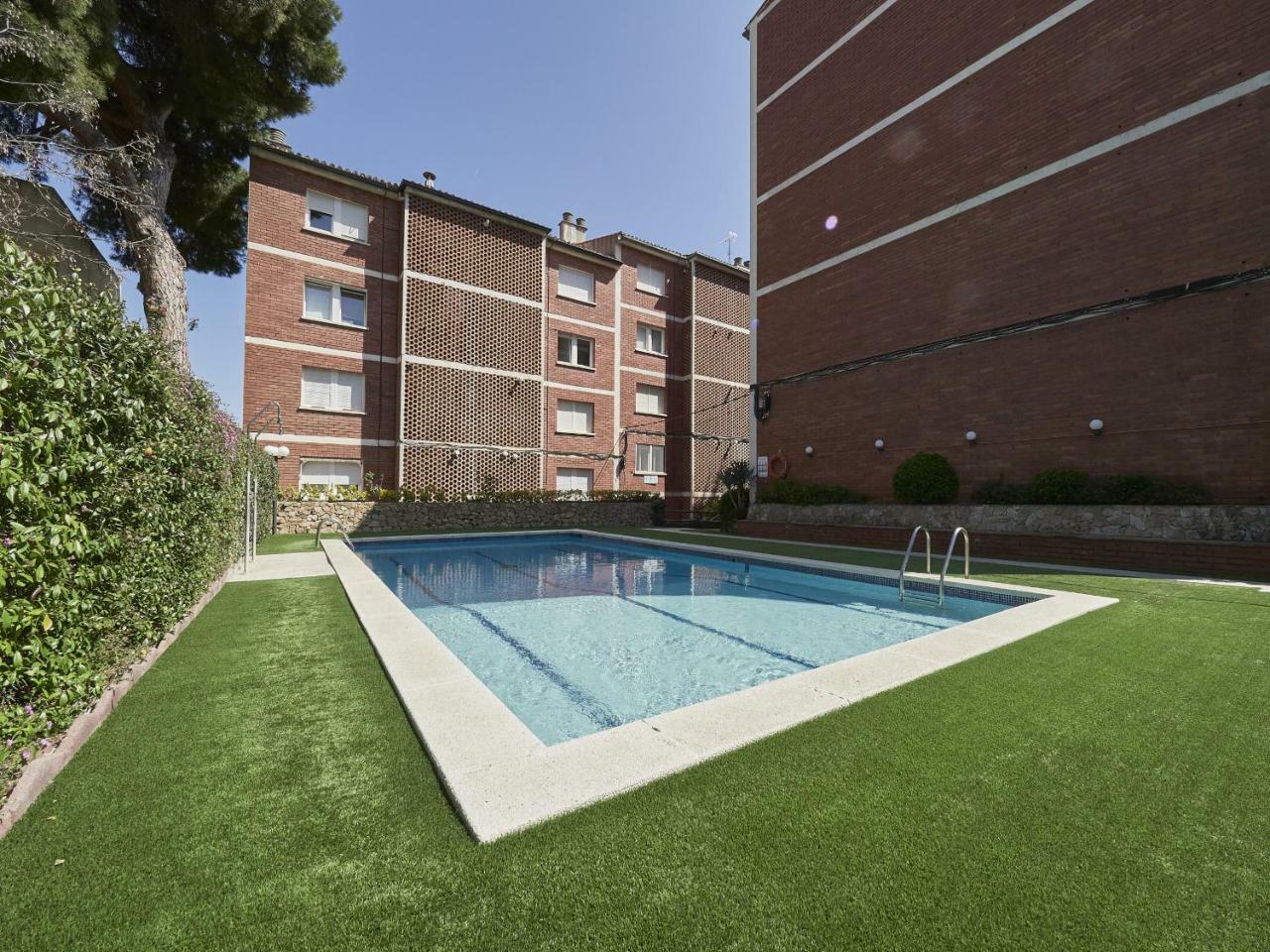 Village Apartment & Pool Sant Andreu de Llavaneres Exterior foto